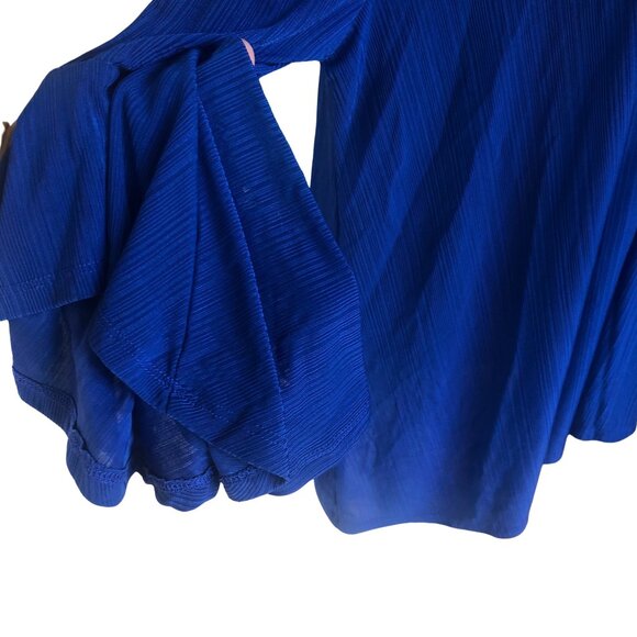 Naïf Women’s 3X Blue Tunic Top, Bell Sleeves, Criss Cross Neckline, Plus Size - Picture 3 of 9